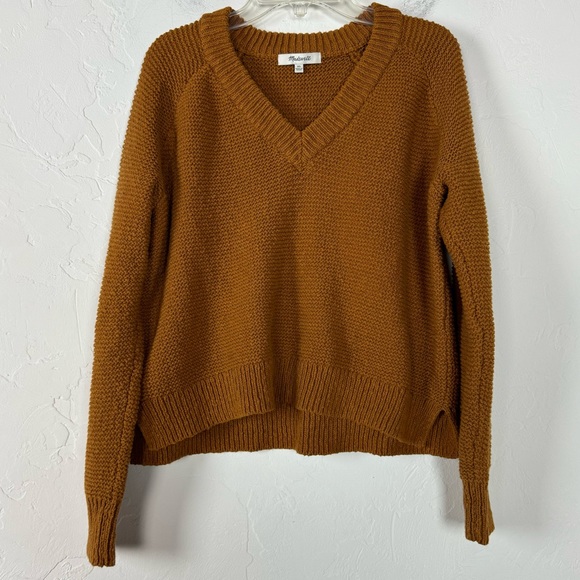 Madewell Sweaters - Madewell Sweater Pullover Sweatshirt Arden V Neck Cropped Brown‎ Knit Ribbed Top